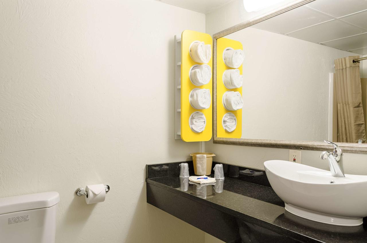 Motel 6-Westborough, Ma Northborough Экстерьер фото